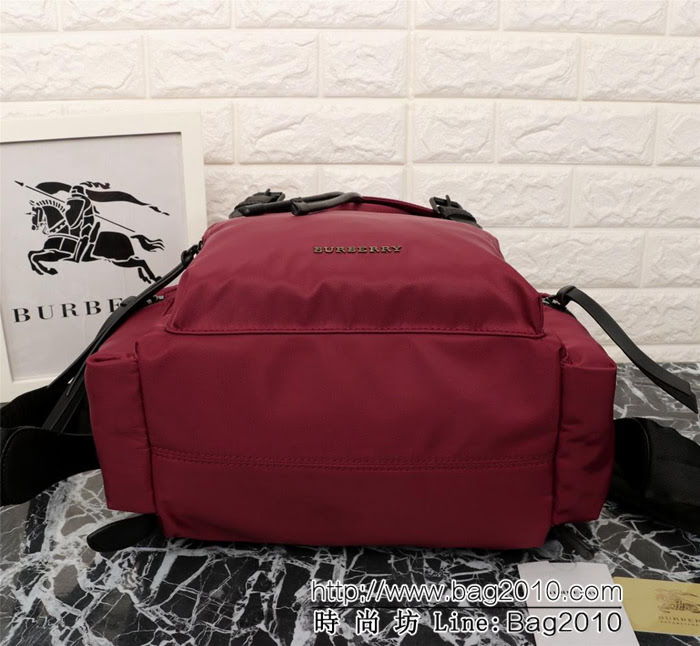 BURBERRY巴寶莉 The Rucksack 男士中號軍旅背包 防雨功能 4791  Bhq1301